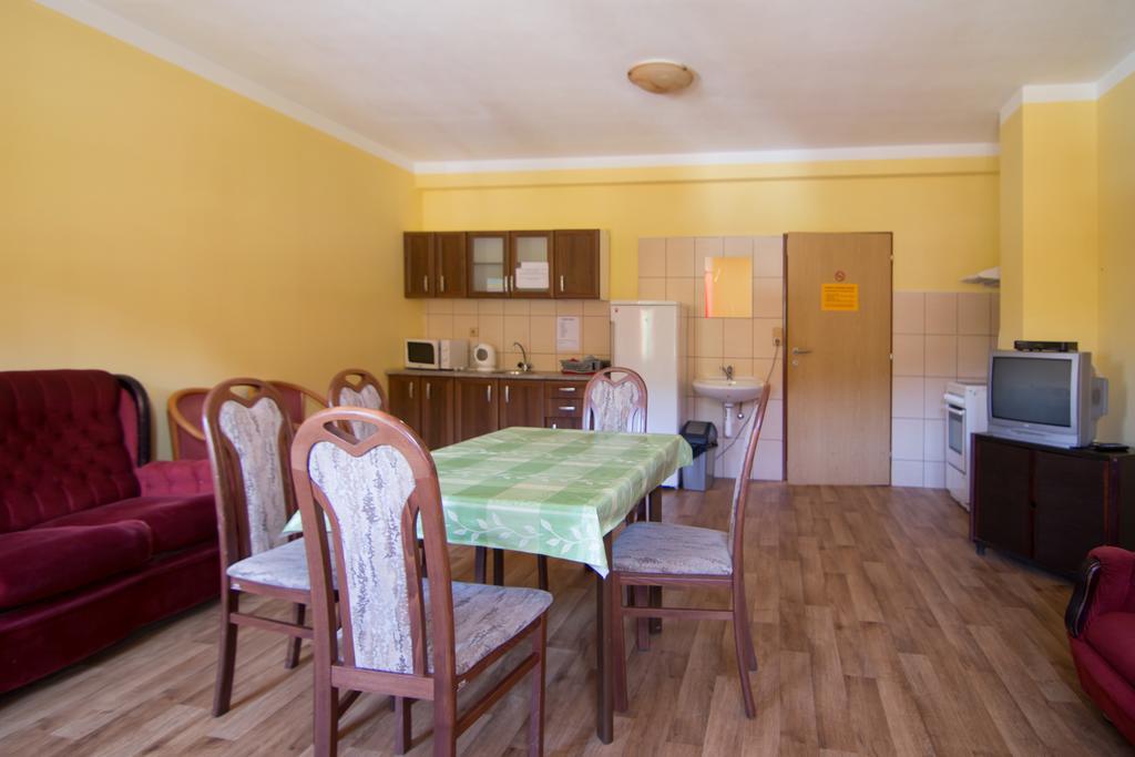 Ubytovna Pod Hrazi Vyšší Brod Extérieur photo